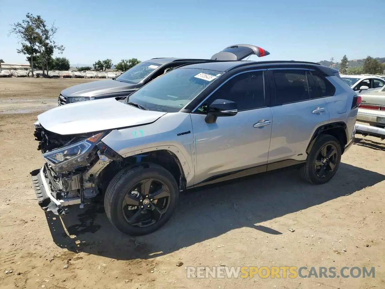 1 Photograph of a damaged car 2T3E6RFV8MW024298 TOYOTA RAV4 2021