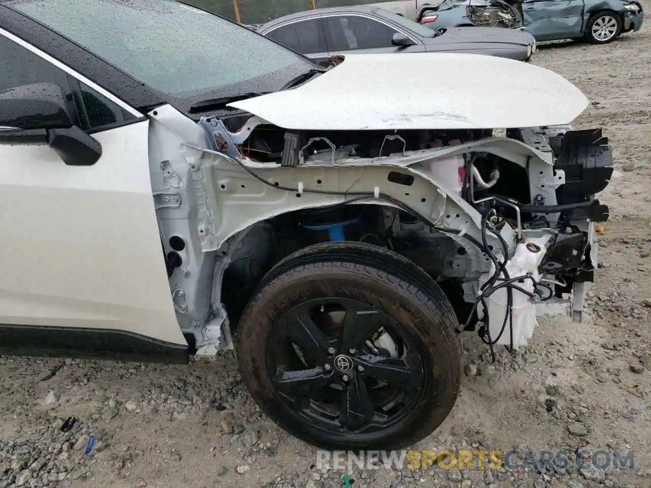 9 Photograph of a damaged car 2T3E6RFV8MW027203 TOYOTA RAV4 2021