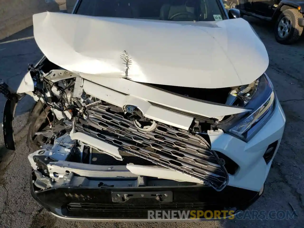 11 Photograph of a damaged car 2T3E6RFV9MW005517 TOYOTA RAV4 2021