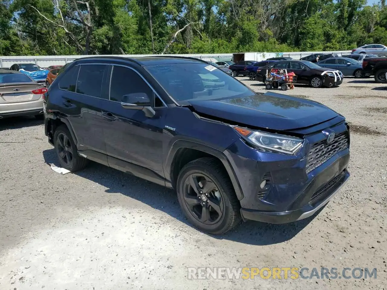 4 Photograph of a damaged car 2T3E6RFV9MW016128 TOYOTA RAV4 2021