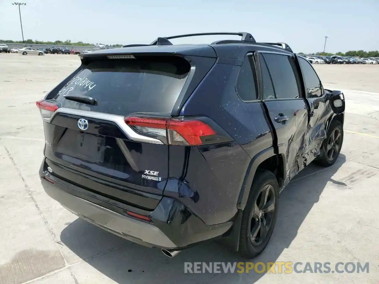 4 Photograph of a damaged car 2T3E6RFVXMW016042 TOYOTA RAV4 2021