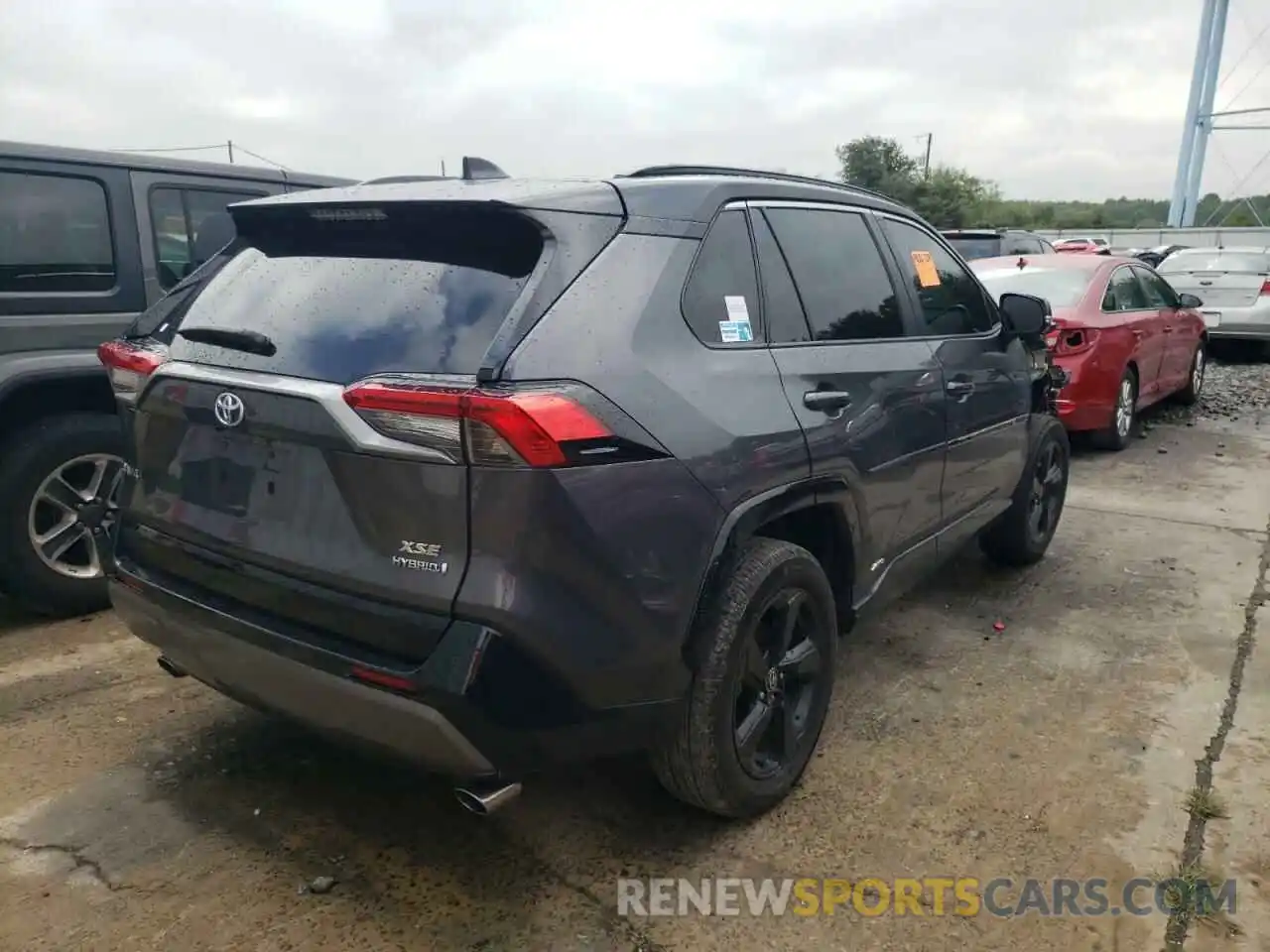 4 Photograph of a damaged car 2T3E6RFVXMW028529 TOYOTA RAV4 2021