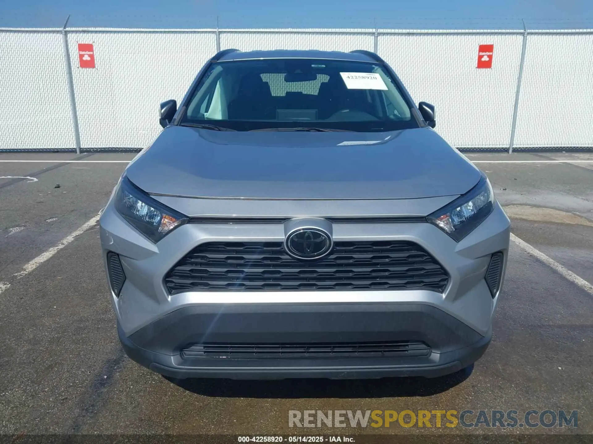 12 Photograph of a damaged car 2T3F1RFV0MC142978 TOYOTA RAV4 2021