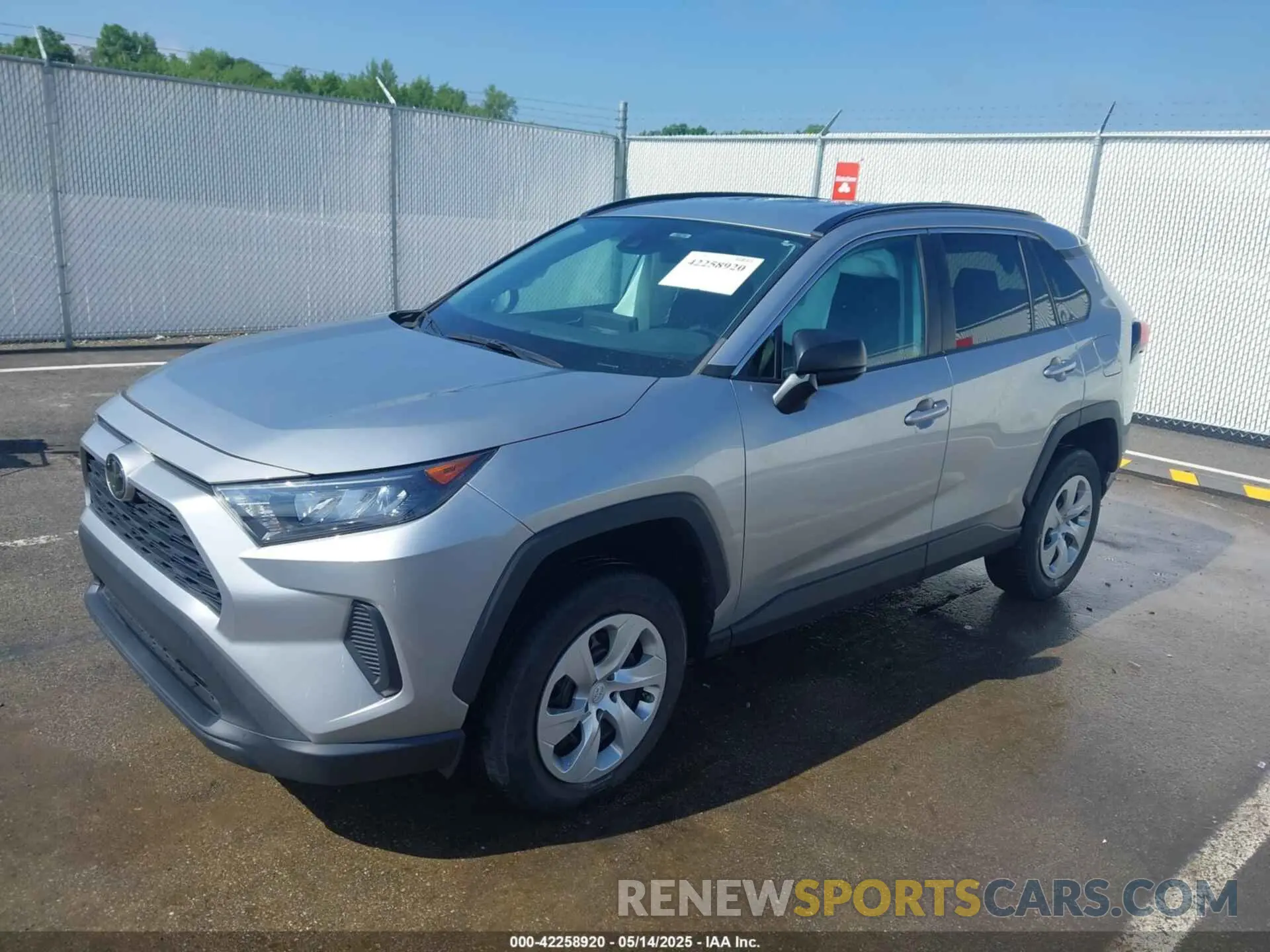 2 Photograph of a damaged car 2T3F1RFV0MC142978 TOYOTA RAV4 2021