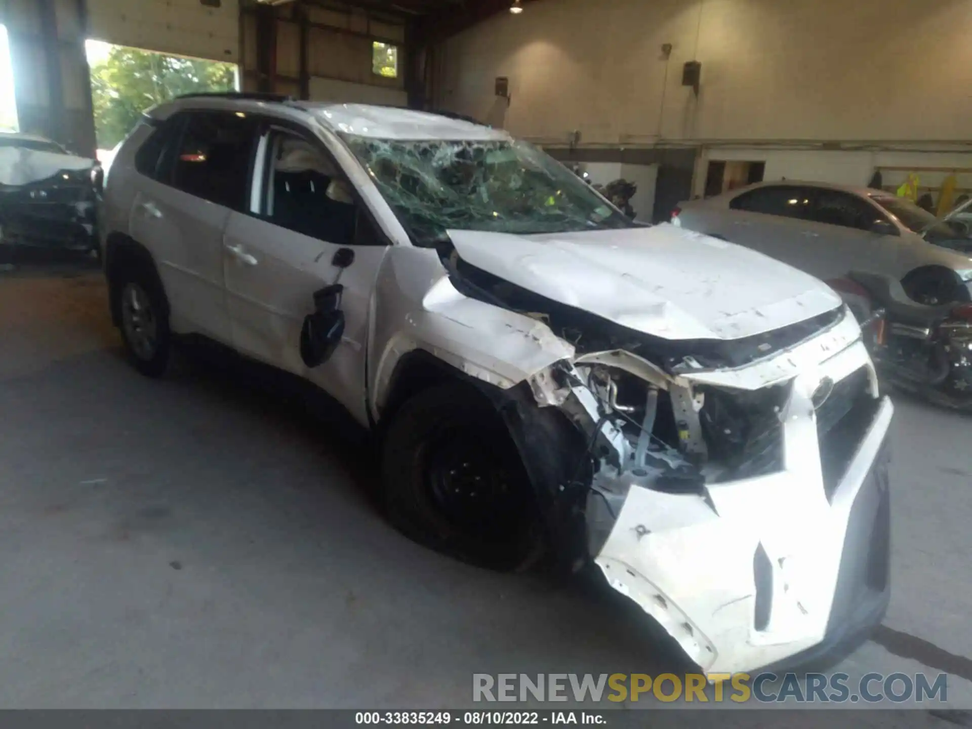 1 Photograph of a damaged car 2T3F1RFV0MC170389 TOYOTA RAV4 2021