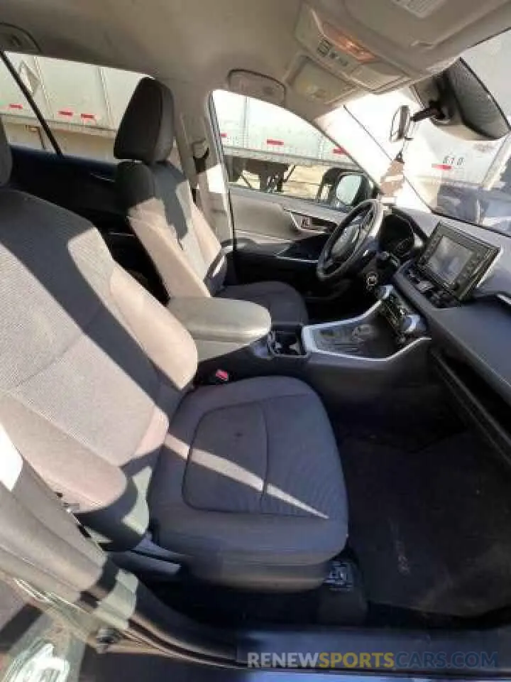 5 Photograph of a damaged car 2T3F1RFV0MC185698 TOYOTA RAV4 2021