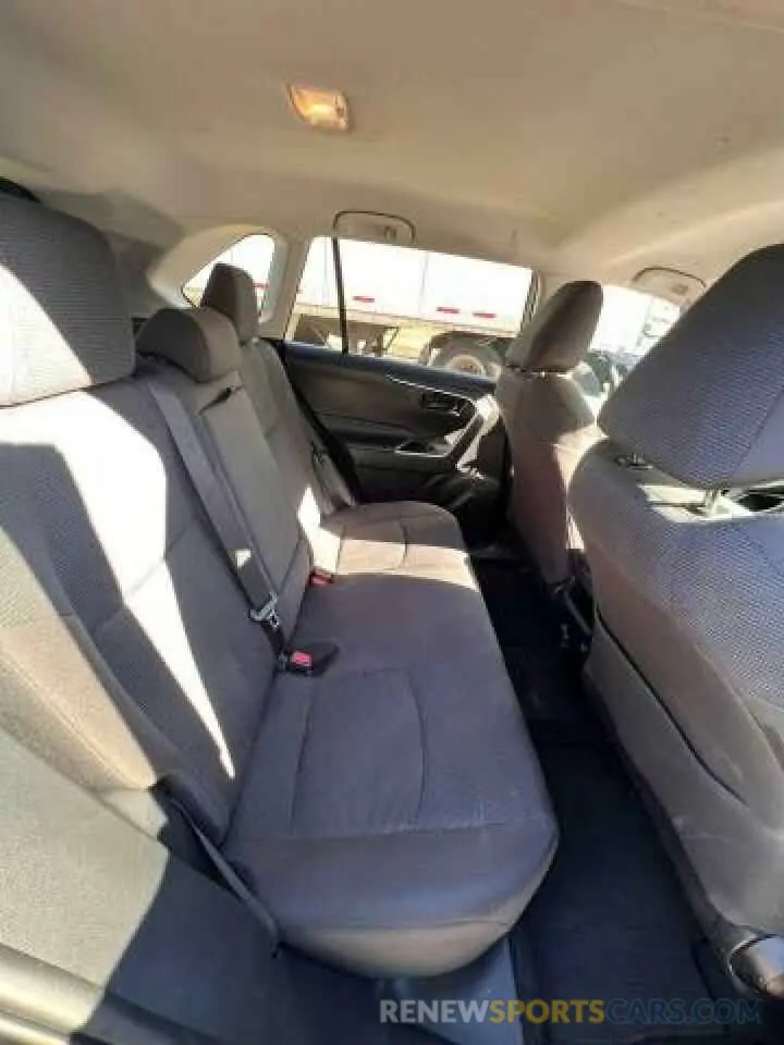 6 Photograph of a damaged car 2T3F1RFV0MC185698 TOYOTA RAV4 2021