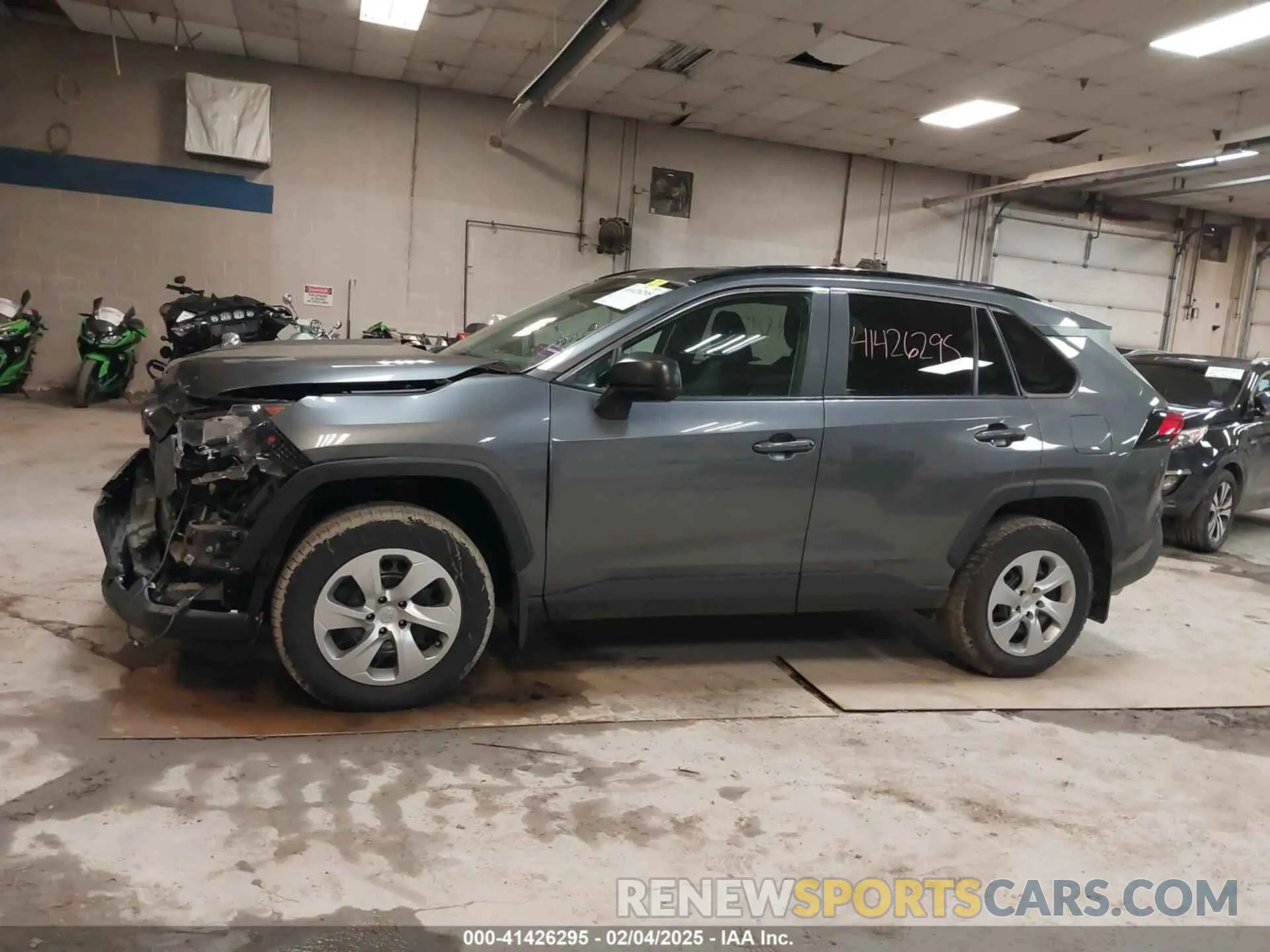 14 Photograph of a damaged car 2T3F1RFV0MC204959 TOYOTA RAV4 2021