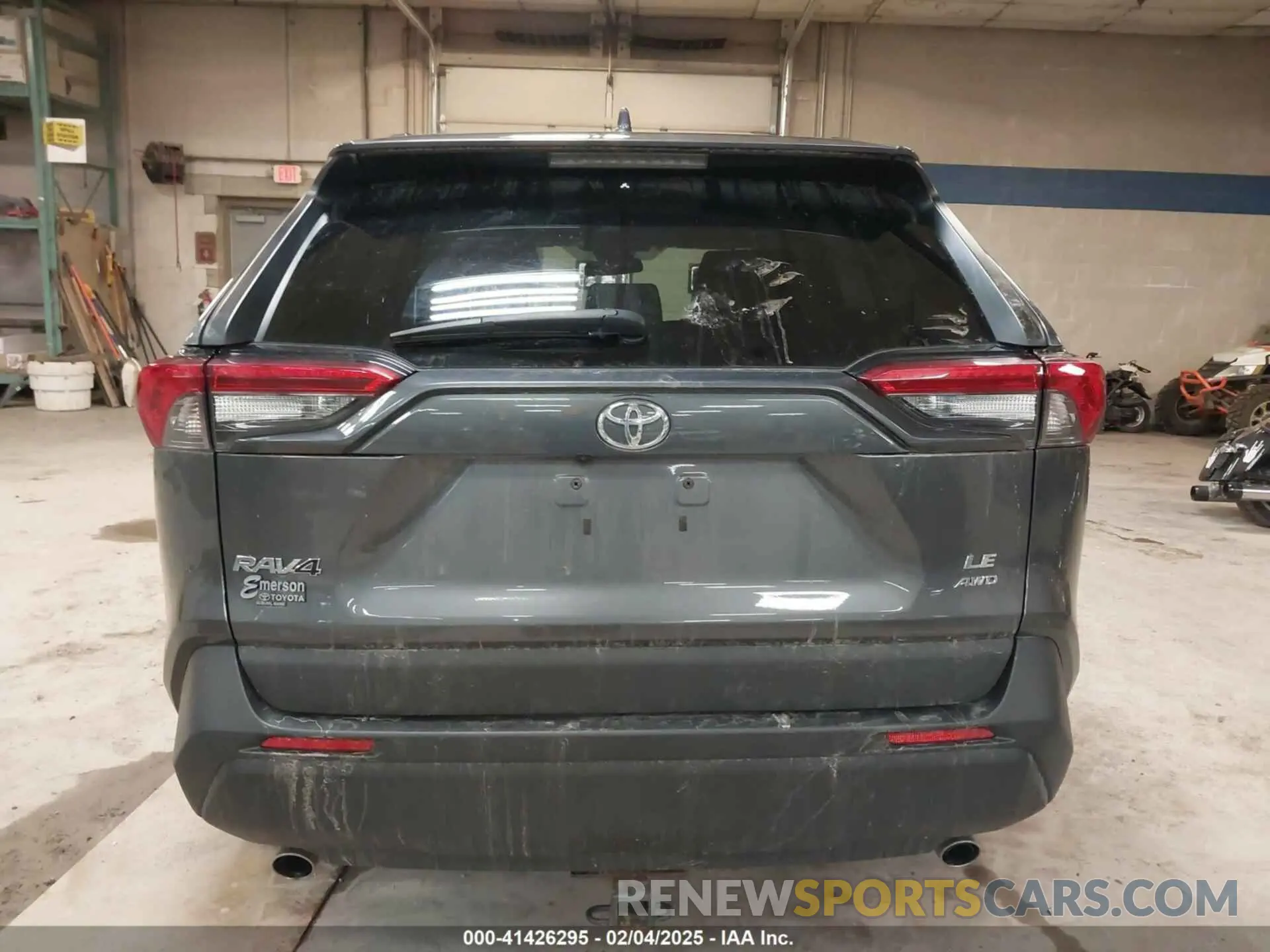 16 Photograph of a damaged car 2T3F1RFV0MC204959 TOYOTA RAV4 2021