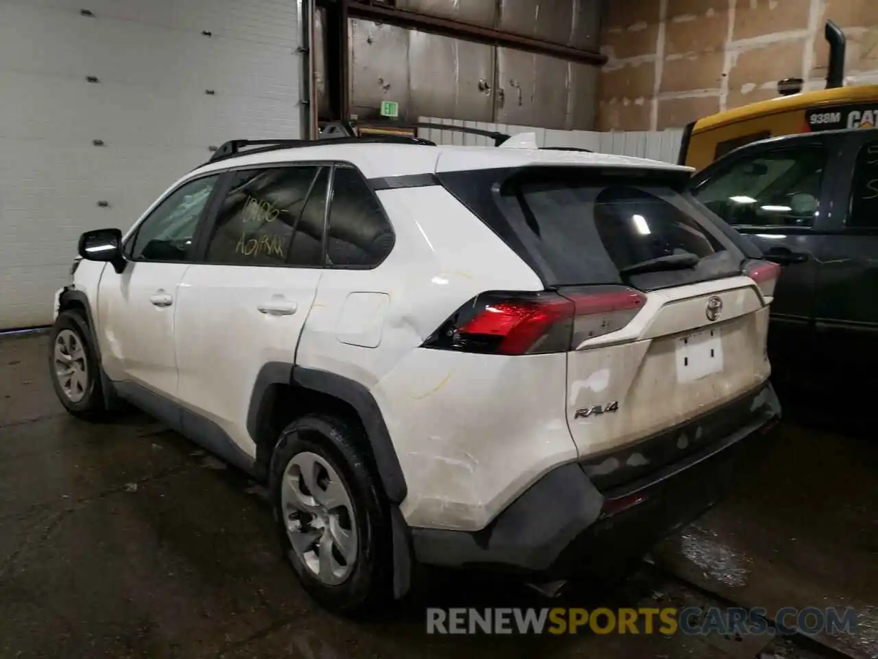 3 Photograph of a damaged car 2T3F1RFV0MC225391 TOYOTA RAV4 2021