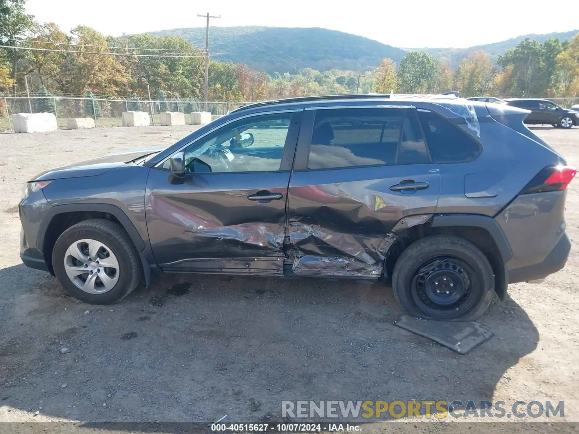 14 Photograph of a damaged car 2T3F1RFV0MC238027 TOYOTA RAV4 2021