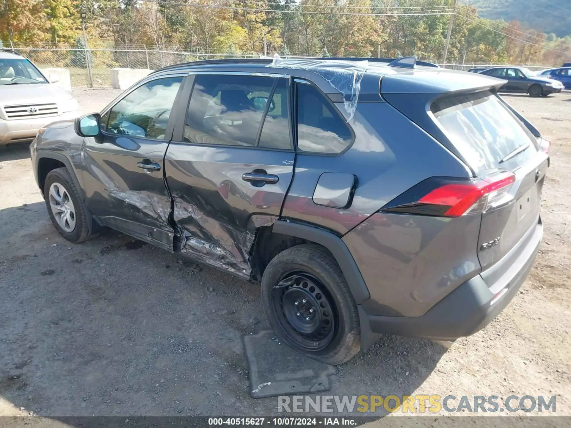 3 Photograph of a damaged car 2T3F1RFV0MC238027 TOYOTA RAV4 2021