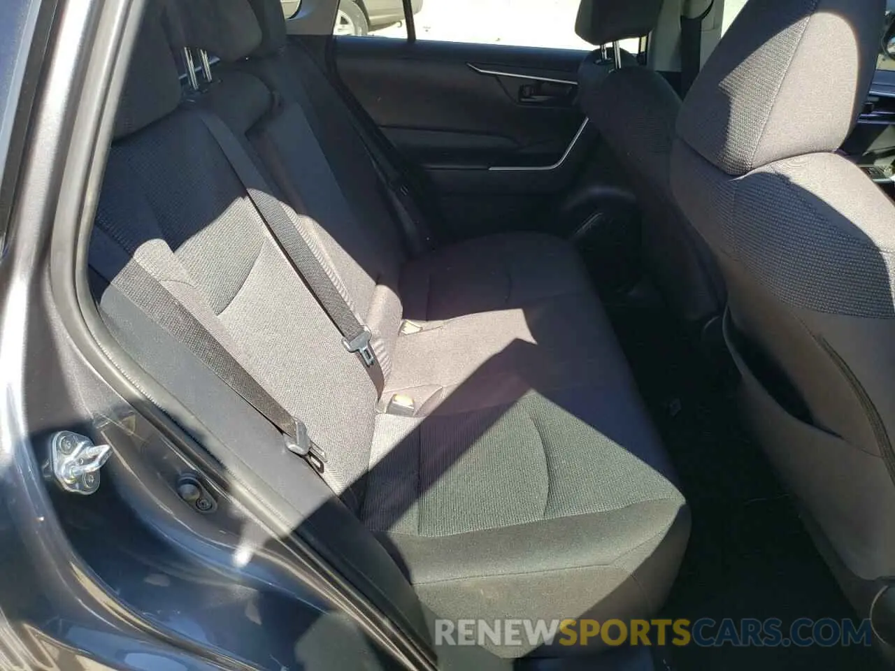 10 Photograph of a damaged car 2T3F1RFV0MW146933 TOYOTA RAV4 2021