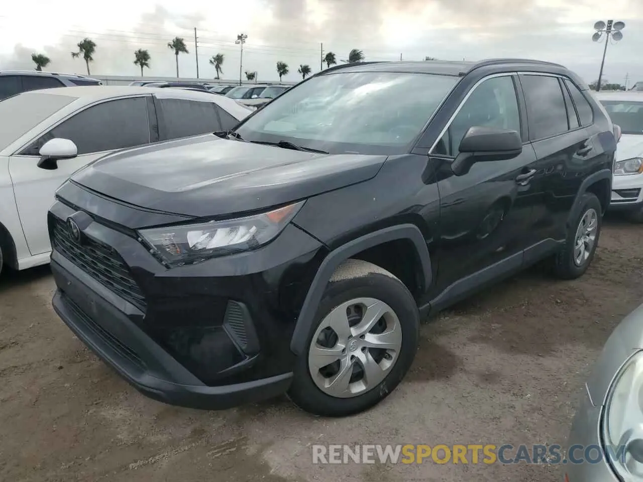 1 Photograph of a damaged car 2T3F1RFV0MW203874 TOYOTA RAV4 2021