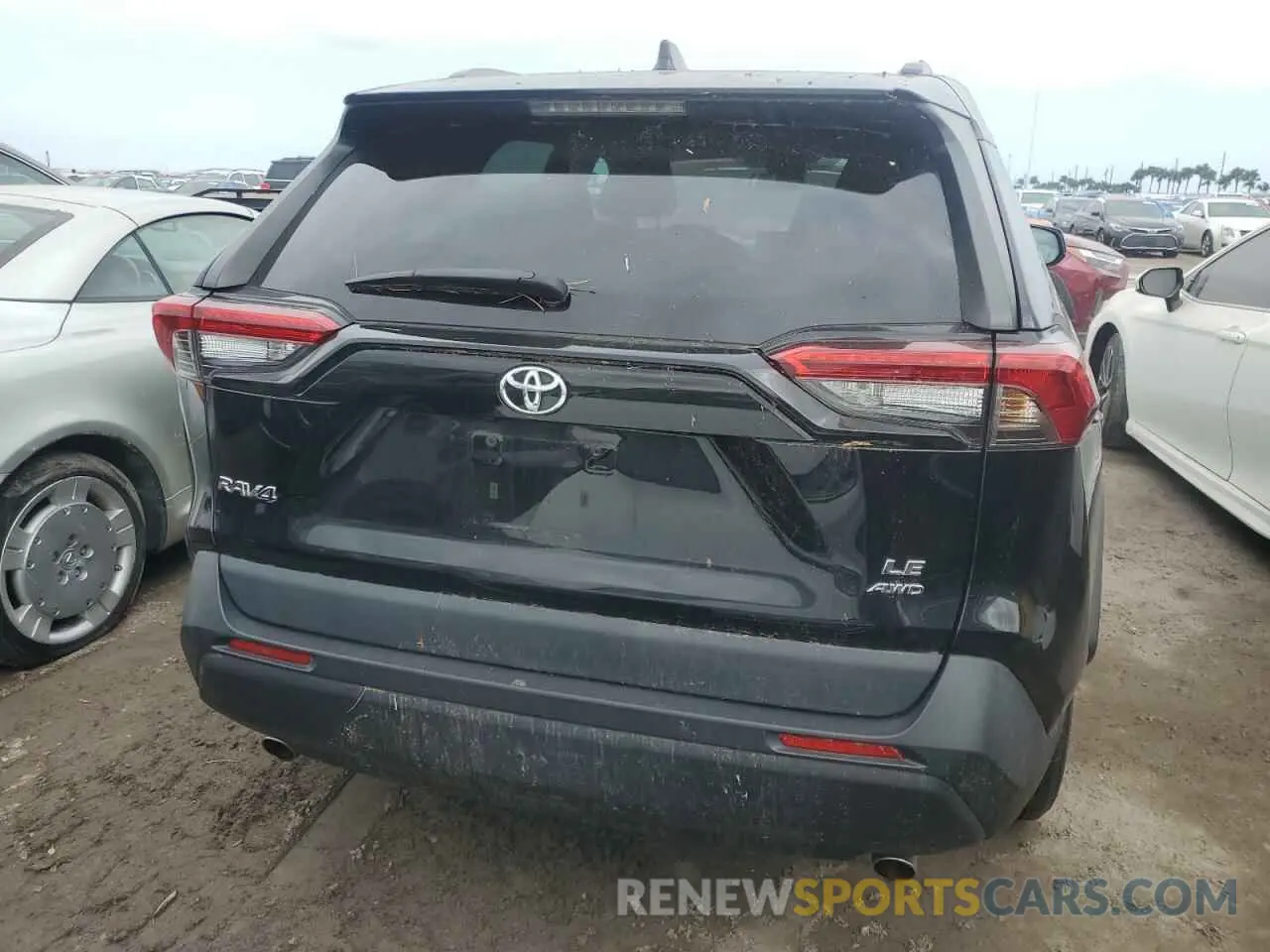 6 Photograph of a damaged car 2T3F1RFV0MW203874 TOYOTA RAV4 2021