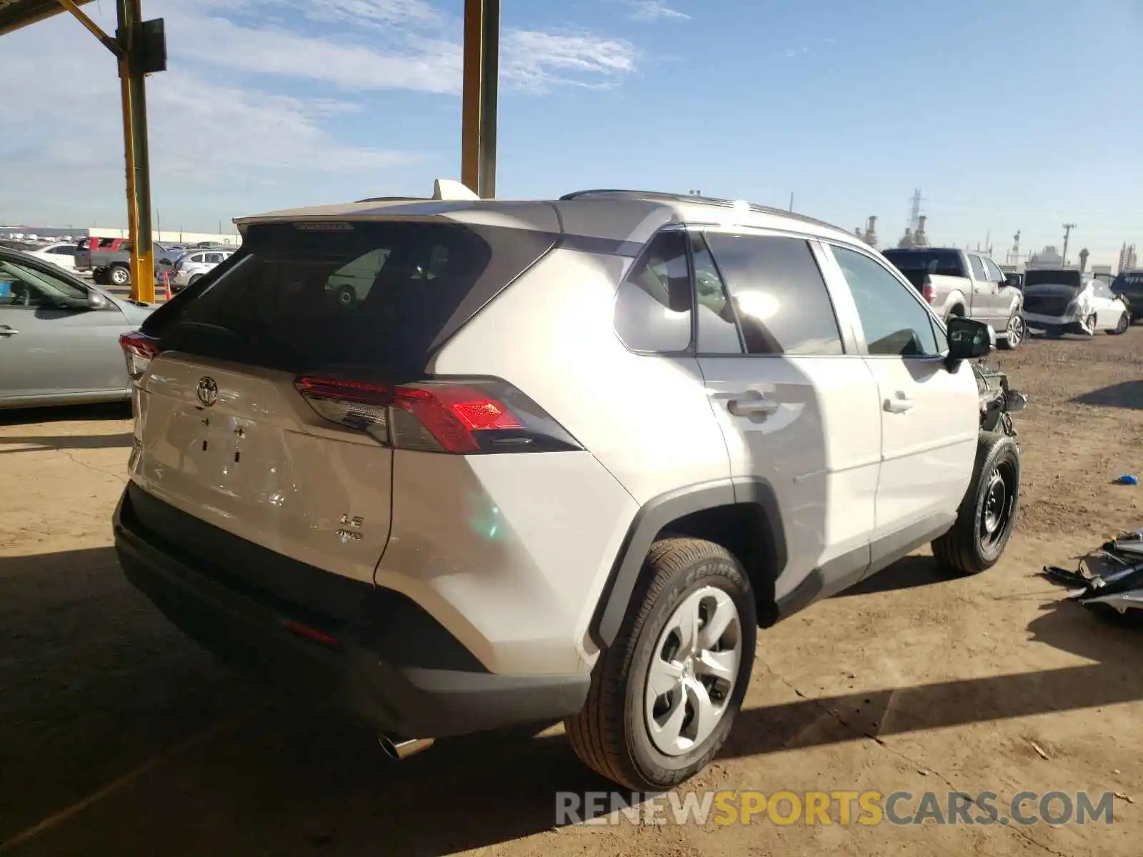 4 Photograph of a damaged car 2T3F1RFV1MC141404 TOYOTA RAV4 2021