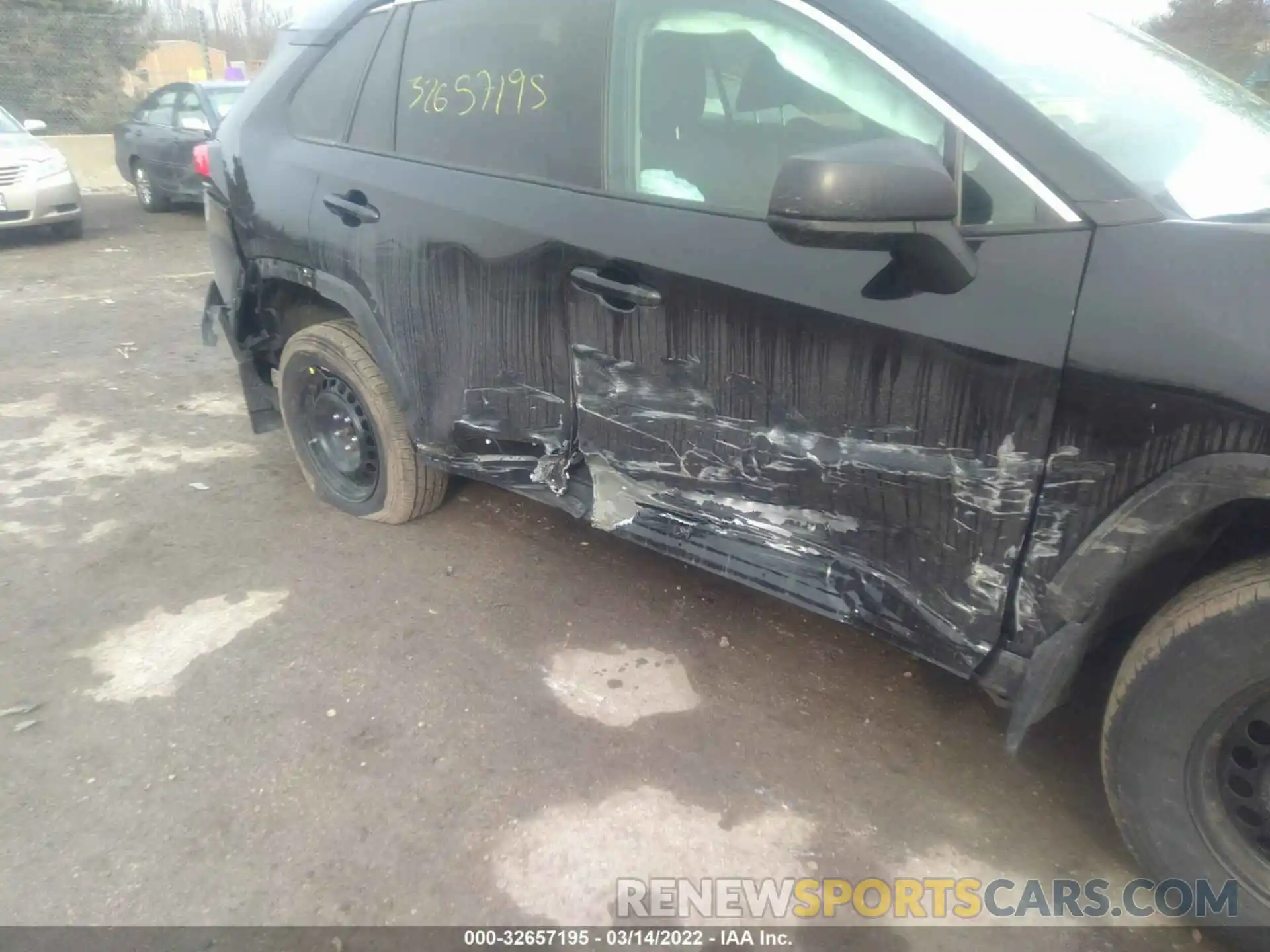 6 Photograph of a damaged car 2T3F1RFV1MC170594 TOYOTA RAV4 2021