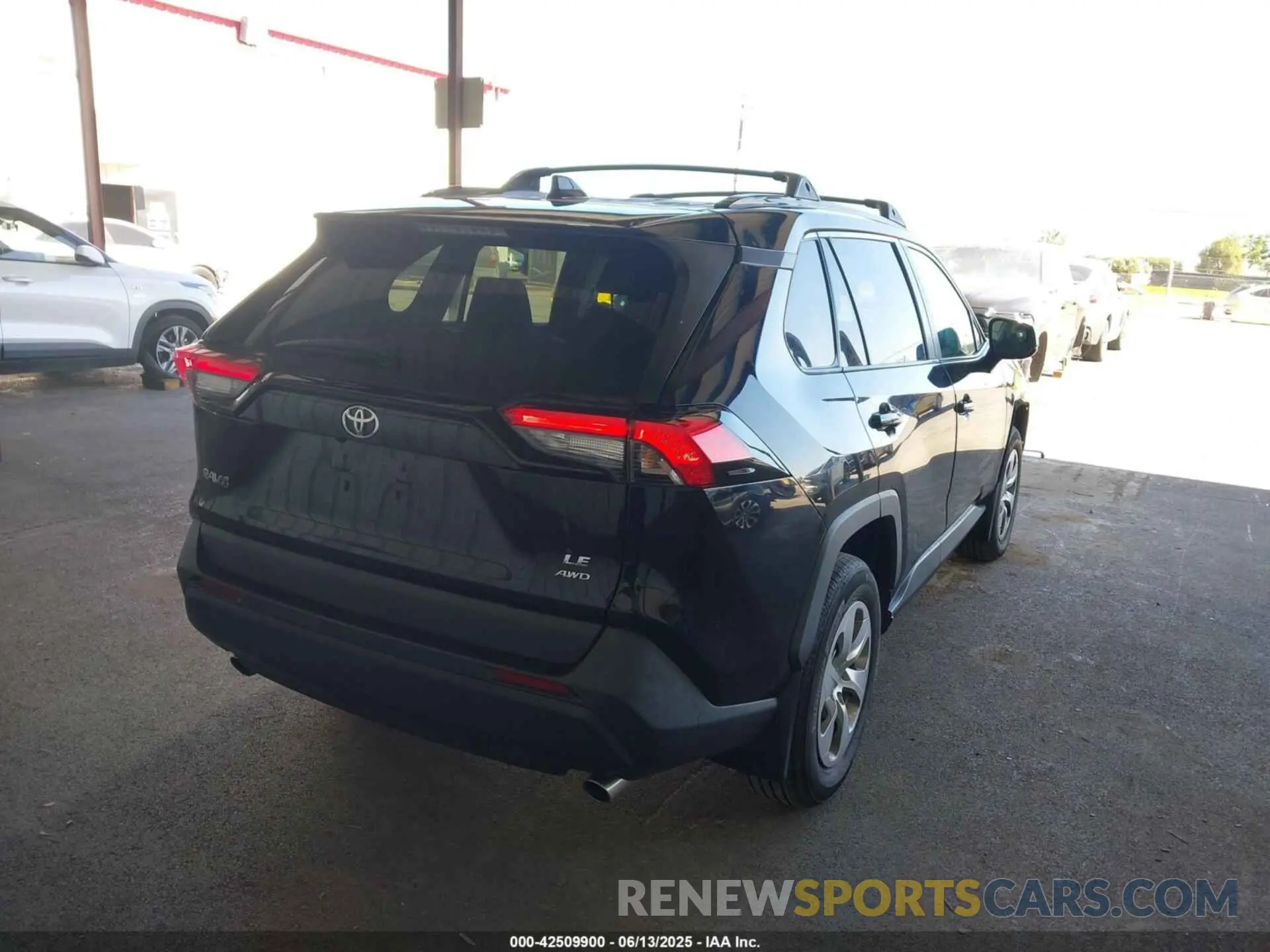4 Photograph of a damaged car 2T3F1RFV1MC195589 TOYOTA RAV4 2021