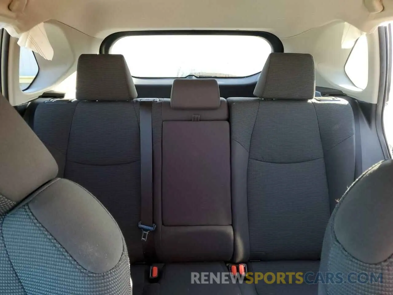 10 Photograph of a damaged car 2T3F1RFV1MC224301 TOYOTA RAV4 2021