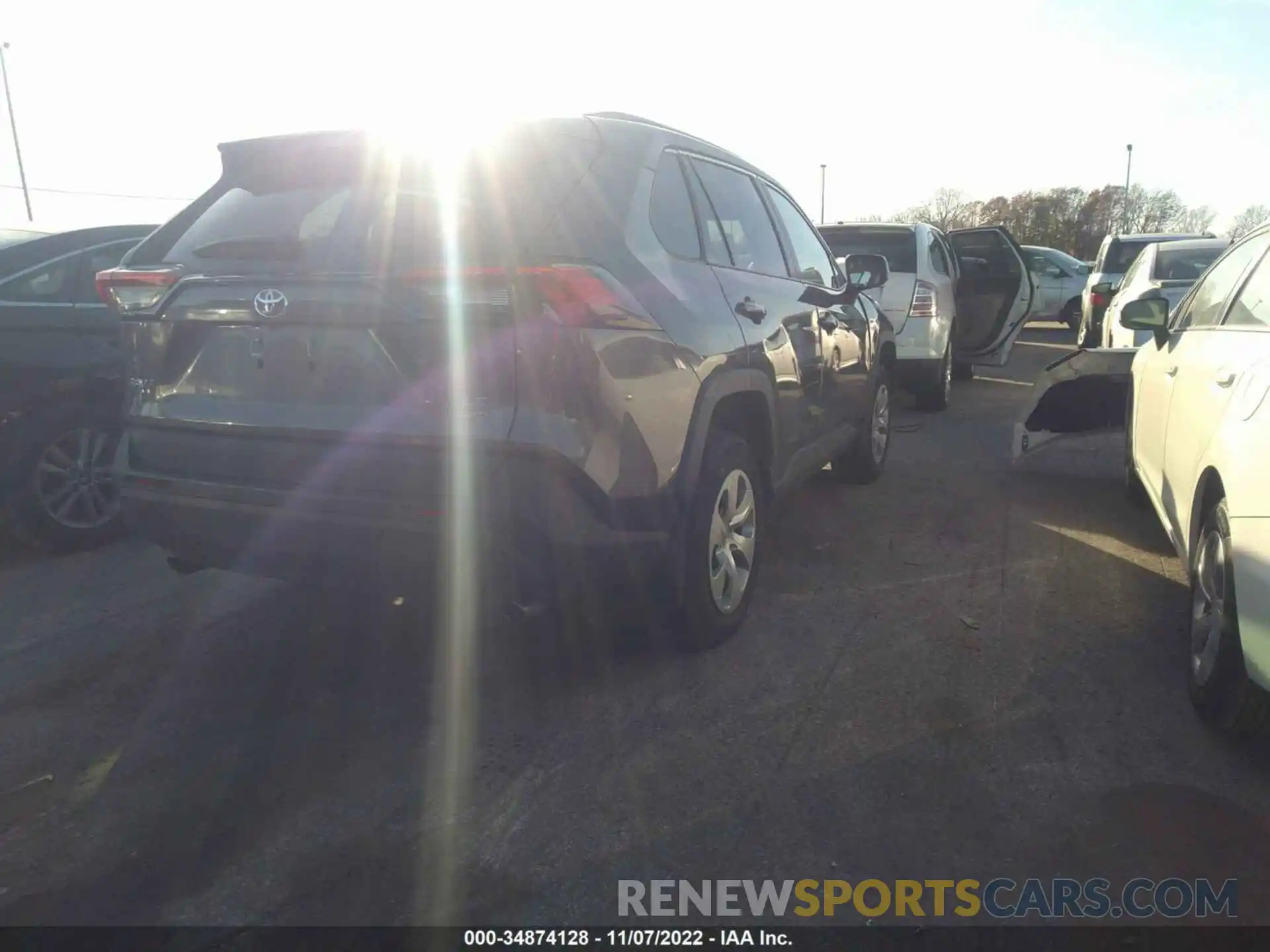 4 Photograph of a damaged car 2T3F1RFV1MC228395 TOYOTA RAV4 2021