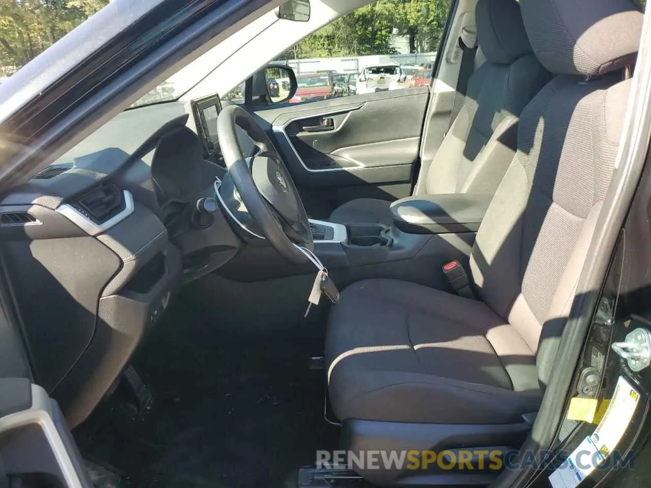 7 Photograph of a damaged car 2T3F1RFV1MC233516 TOYOTA RAV4 2021