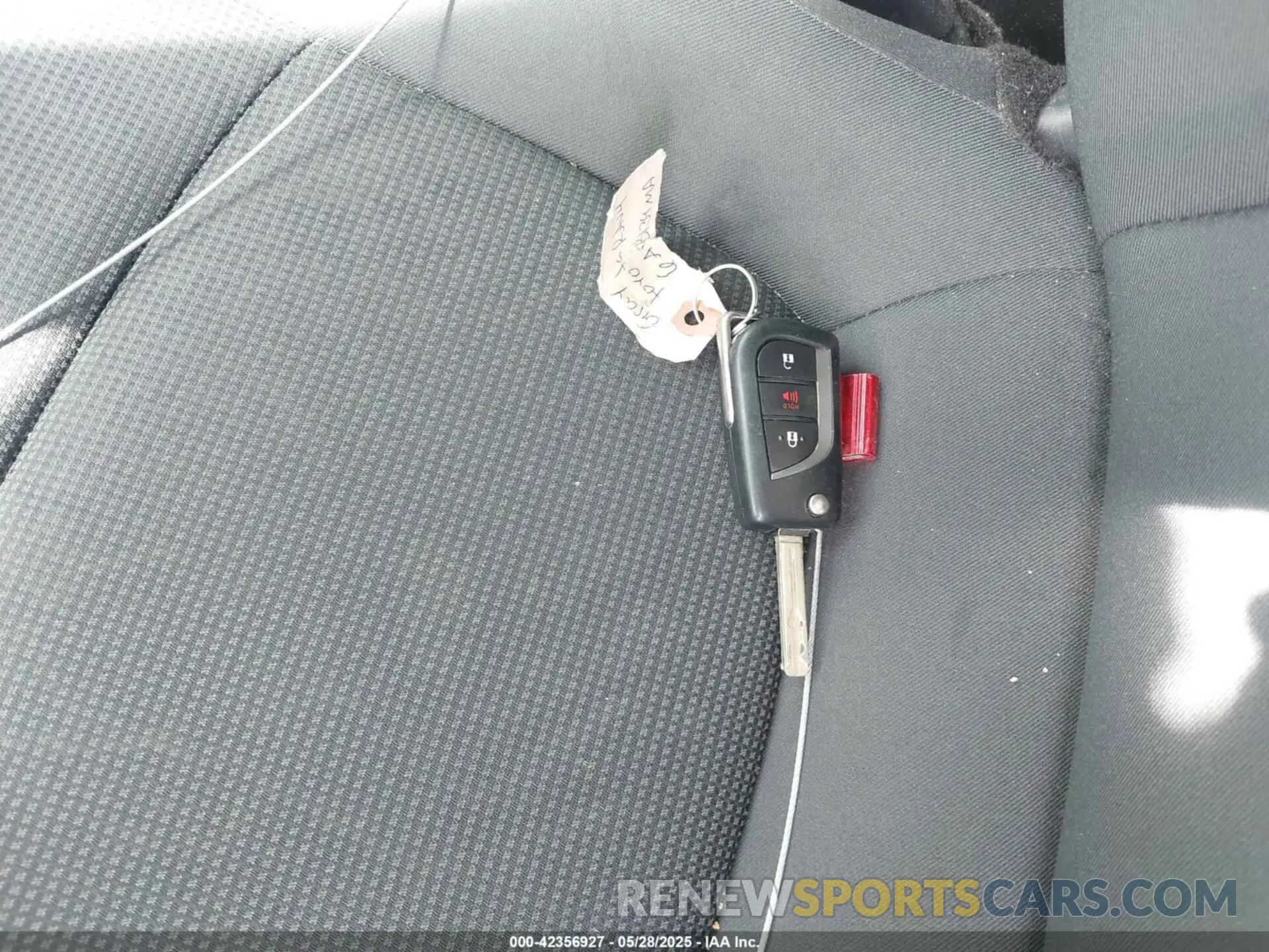 11 Photograph of a damaged car 2T3F1RFV1MW145404 TOYOTA RAV4 2021