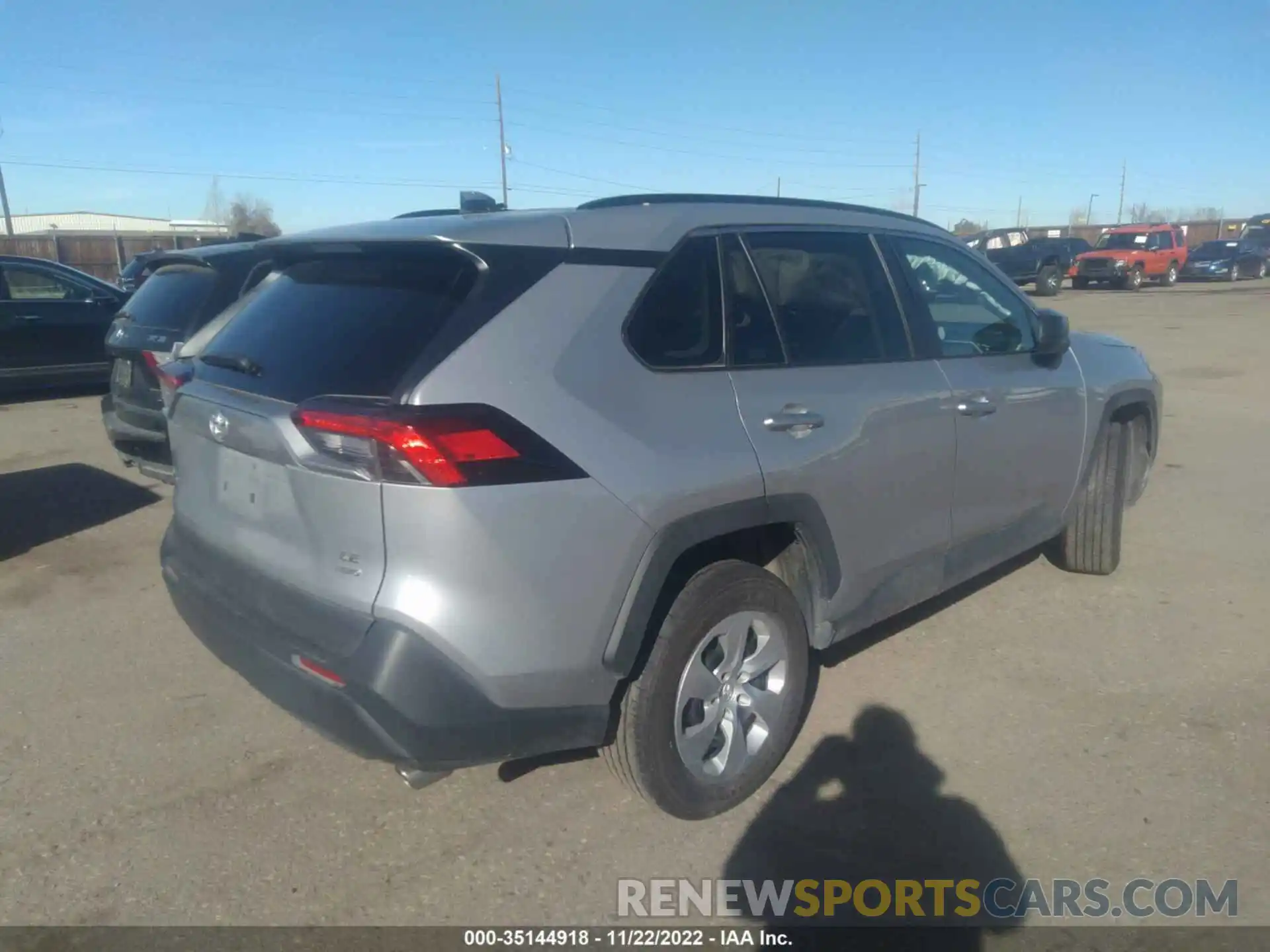 4 Photograph of a damaged car 2T3F1RFV1MW204497 TOYOTA RAV4 2021