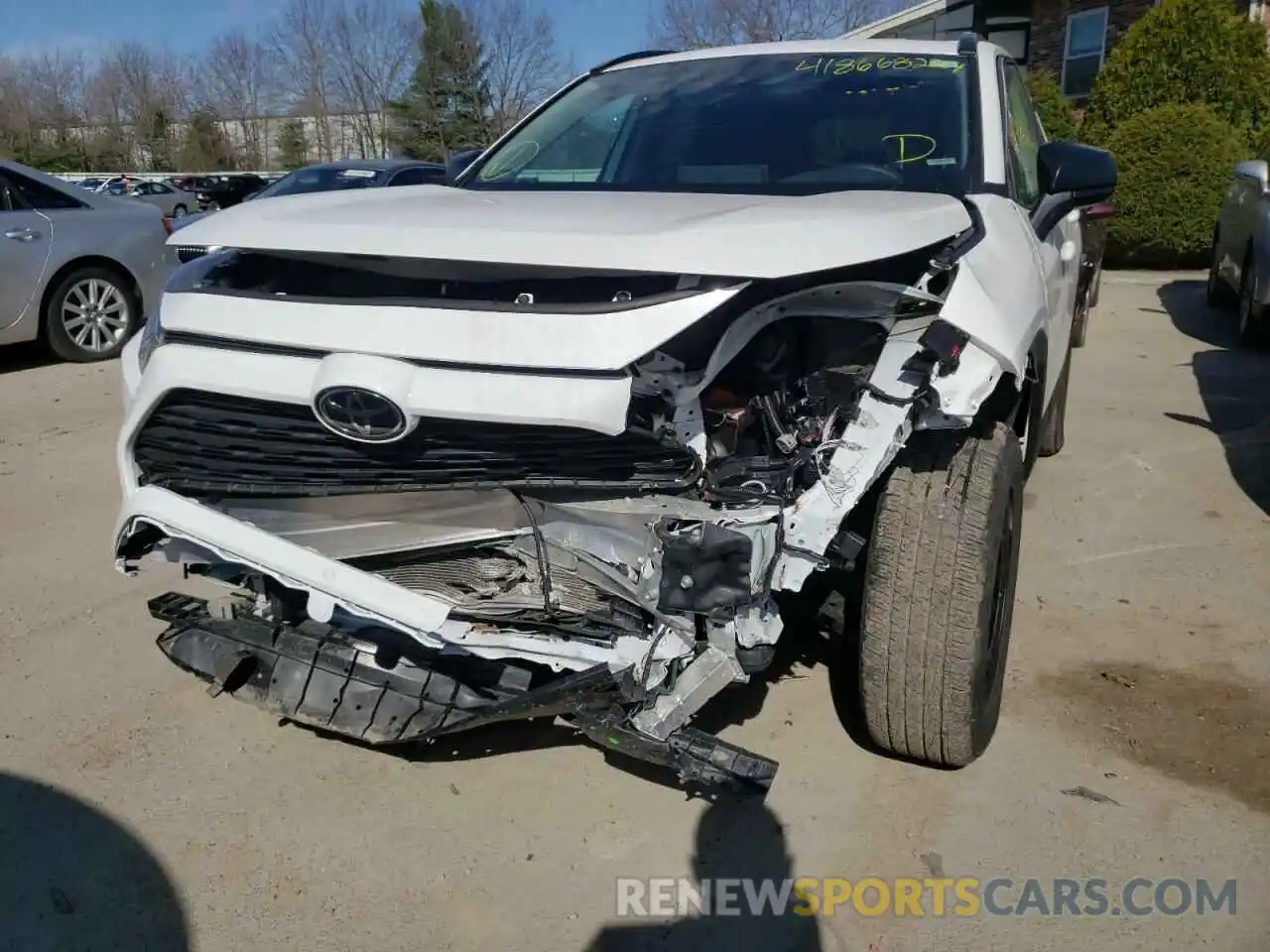 9 Photograph of a damaged car 2T3F1RFV1MW204550 TOYOTA RAV4 2021