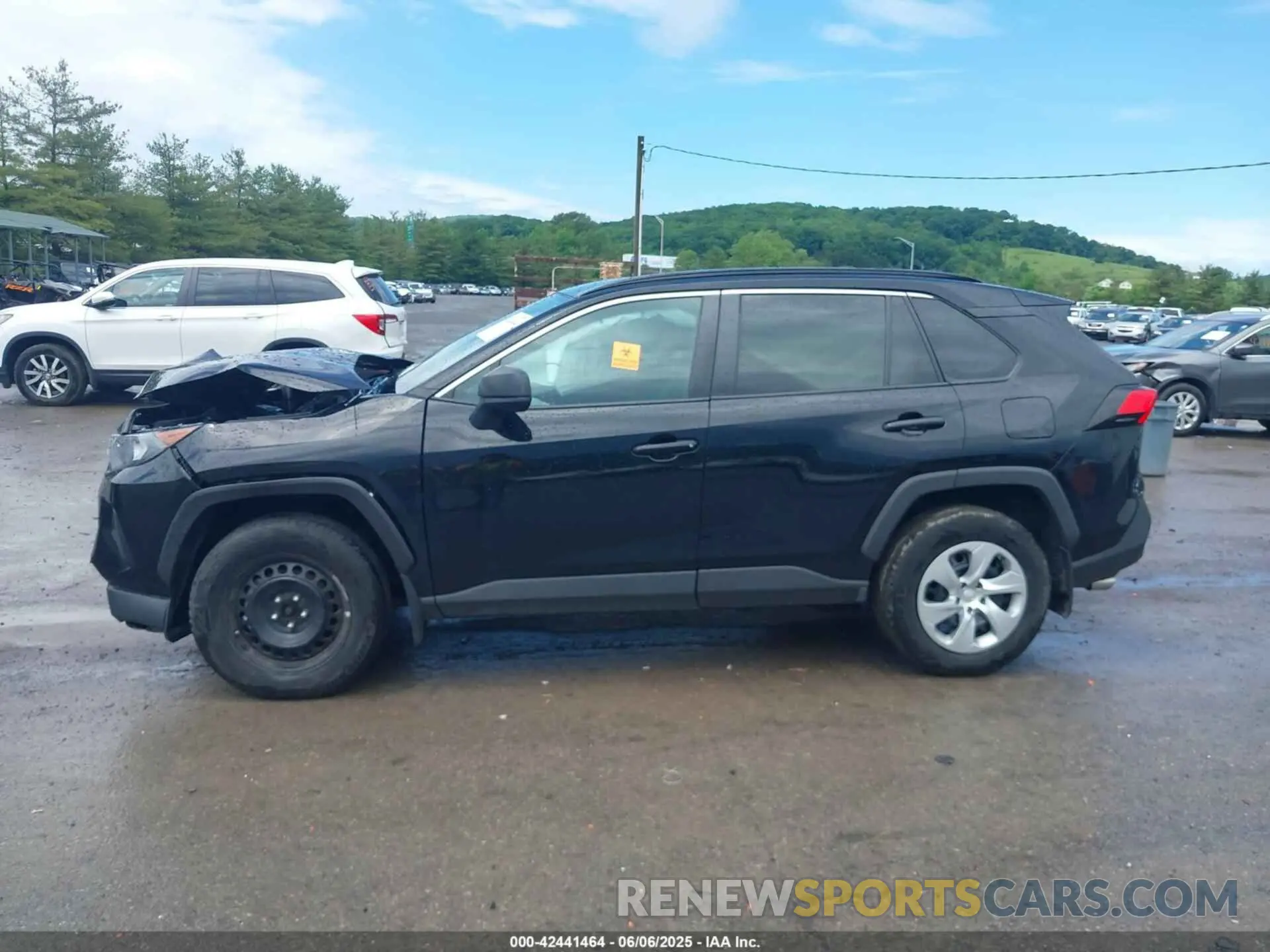 14 Photograph of a damaged car 2T3F1RFV2MC152430 TOYOTA RAV4 2021