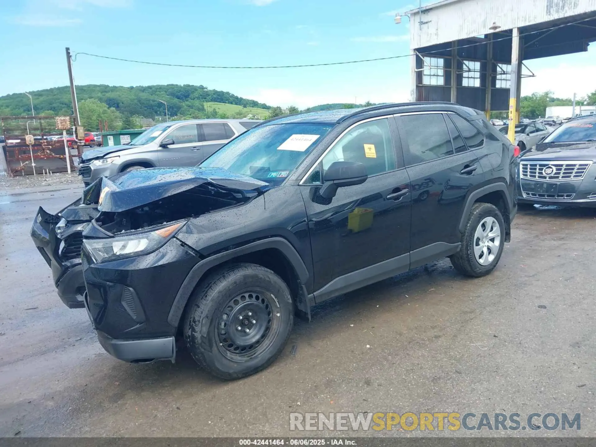 2 Photograph of a damaged car 2T3F1RFV2MC152430 TOYOTA RAV4 2021