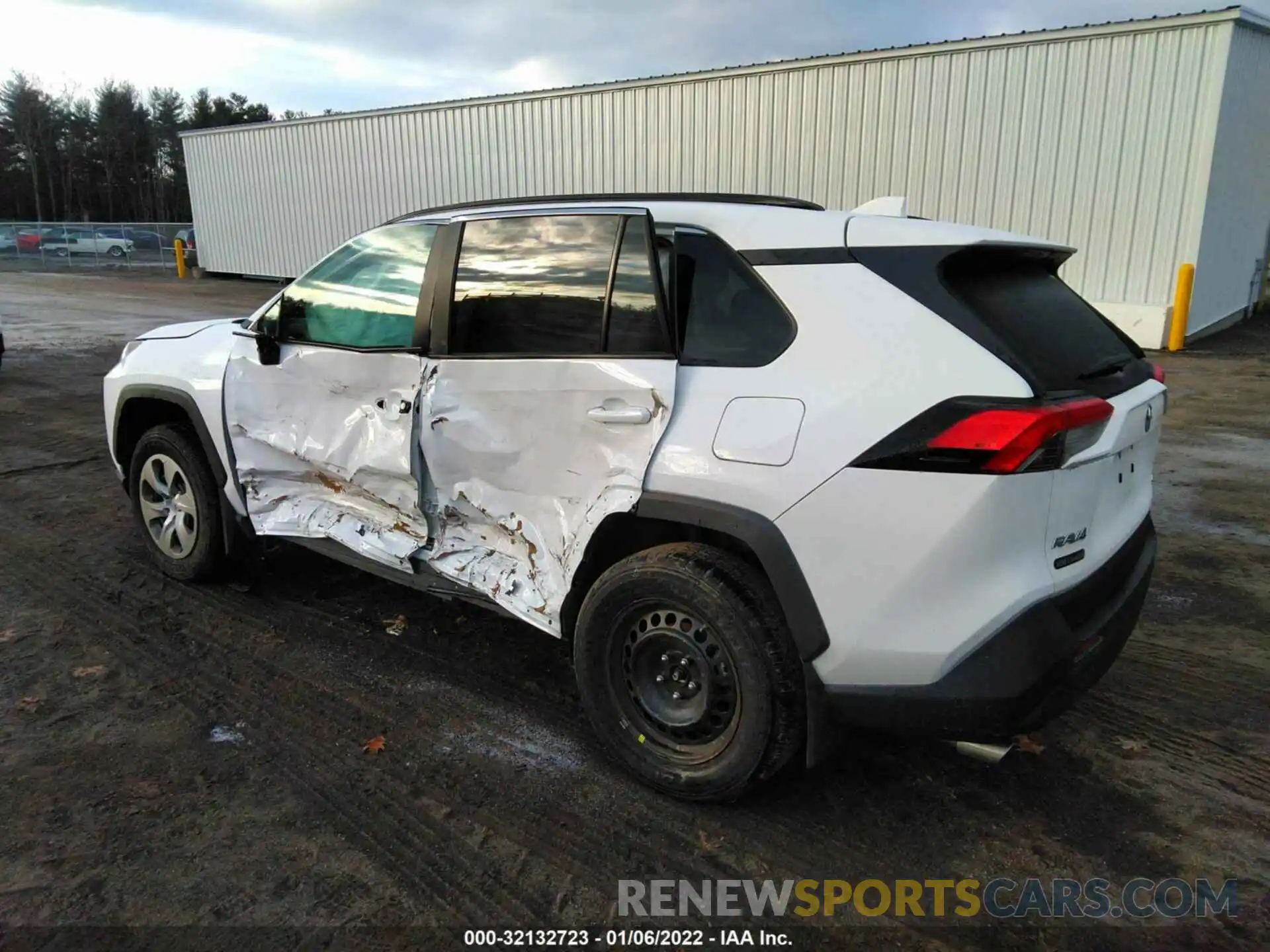 3 Photograph of a damaged car 2T3F1RFV2MC164058 TOYOTA RAV4 2021