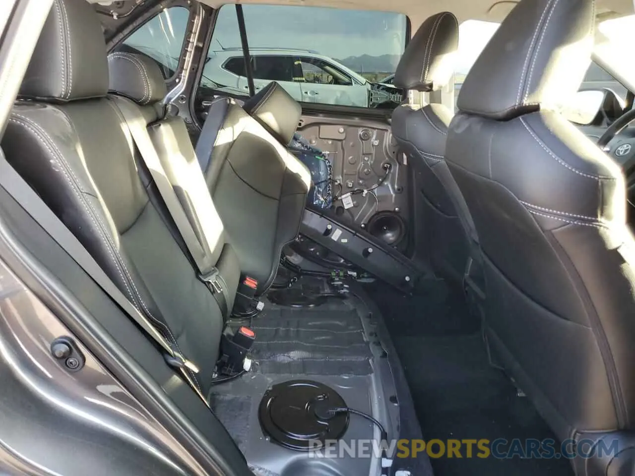 11 Photograph of a damaged car 2T3F1RFV2MC207801 TOYOTA RAV4 2021