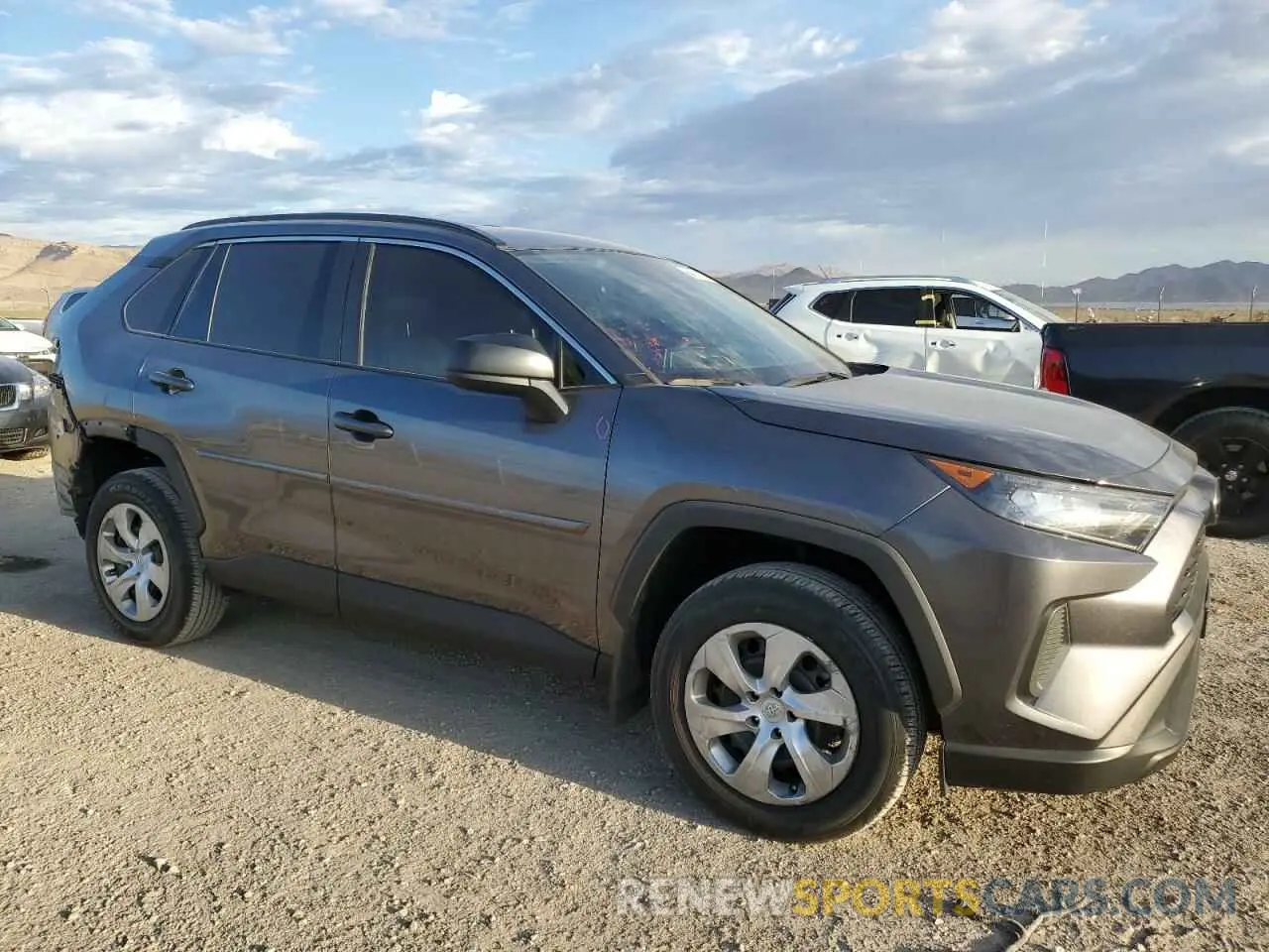 4 Photograph of a damaged car 2T3F1RFV2MC207801 TOYOTA RAV4 2021