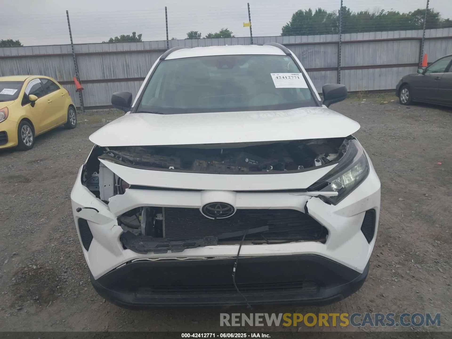13 Photograph of a damaged car 2T3F1RFV2MC213582 TOYOTA RAV4 2021