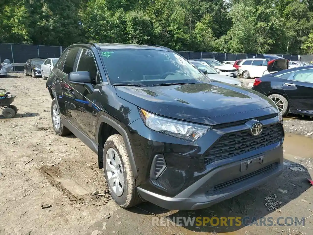 1 Photograph of a damaged car 2T3F1RFV2MC220371 TOYOTA RAV4 2021