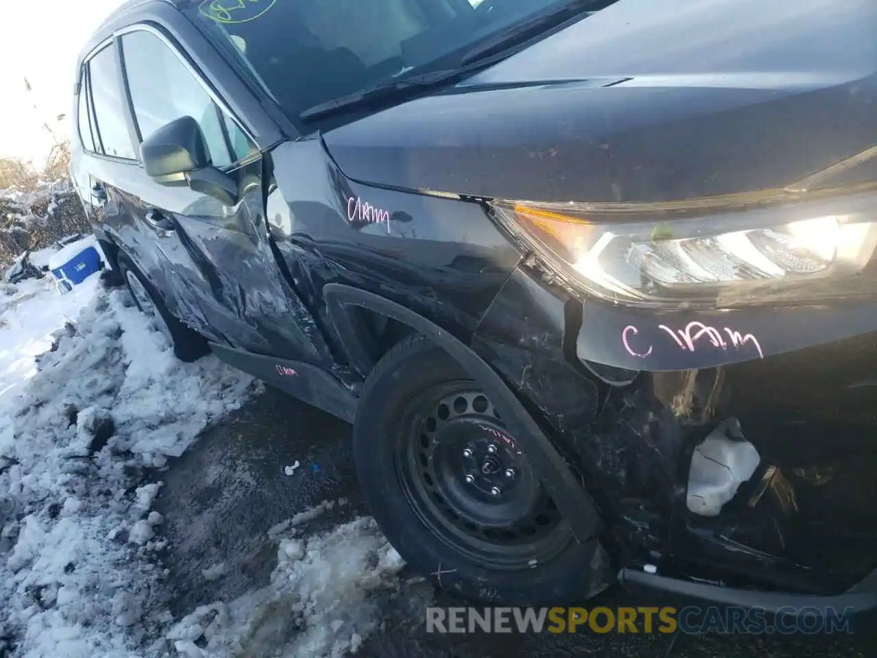 9 Photograph of a damaged car 2T3F1RFV2MC222766 TOYOTA RAV4 2021