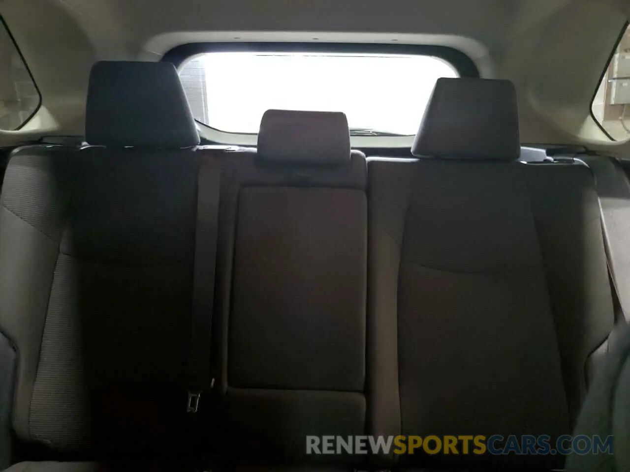 10 Photograph of a damaged car 2T3F1RFV2MC245352 TOYOTA RAV4 2021