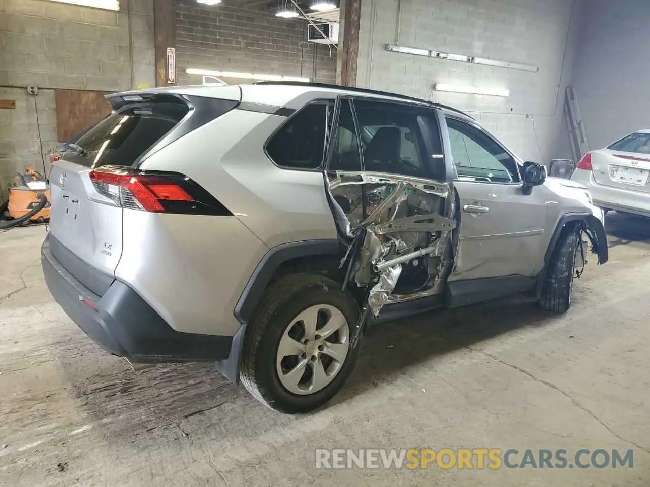 3 Photograph of a damaged car 2T3F1RFV2MC245352 TOYOTA RAV4 2021