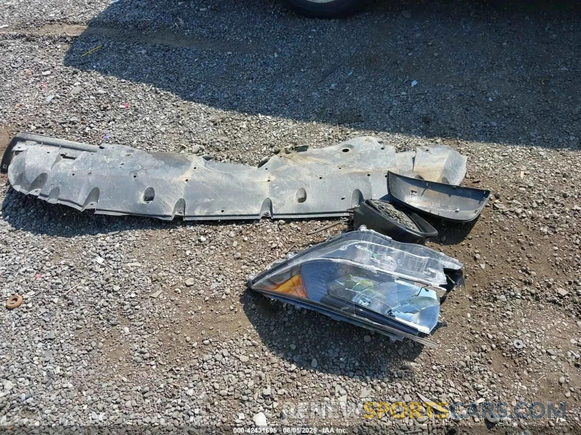 12 Photograph of a damaged car 2T3F1RFV2MC250048 TOYOTA RAV4 2021