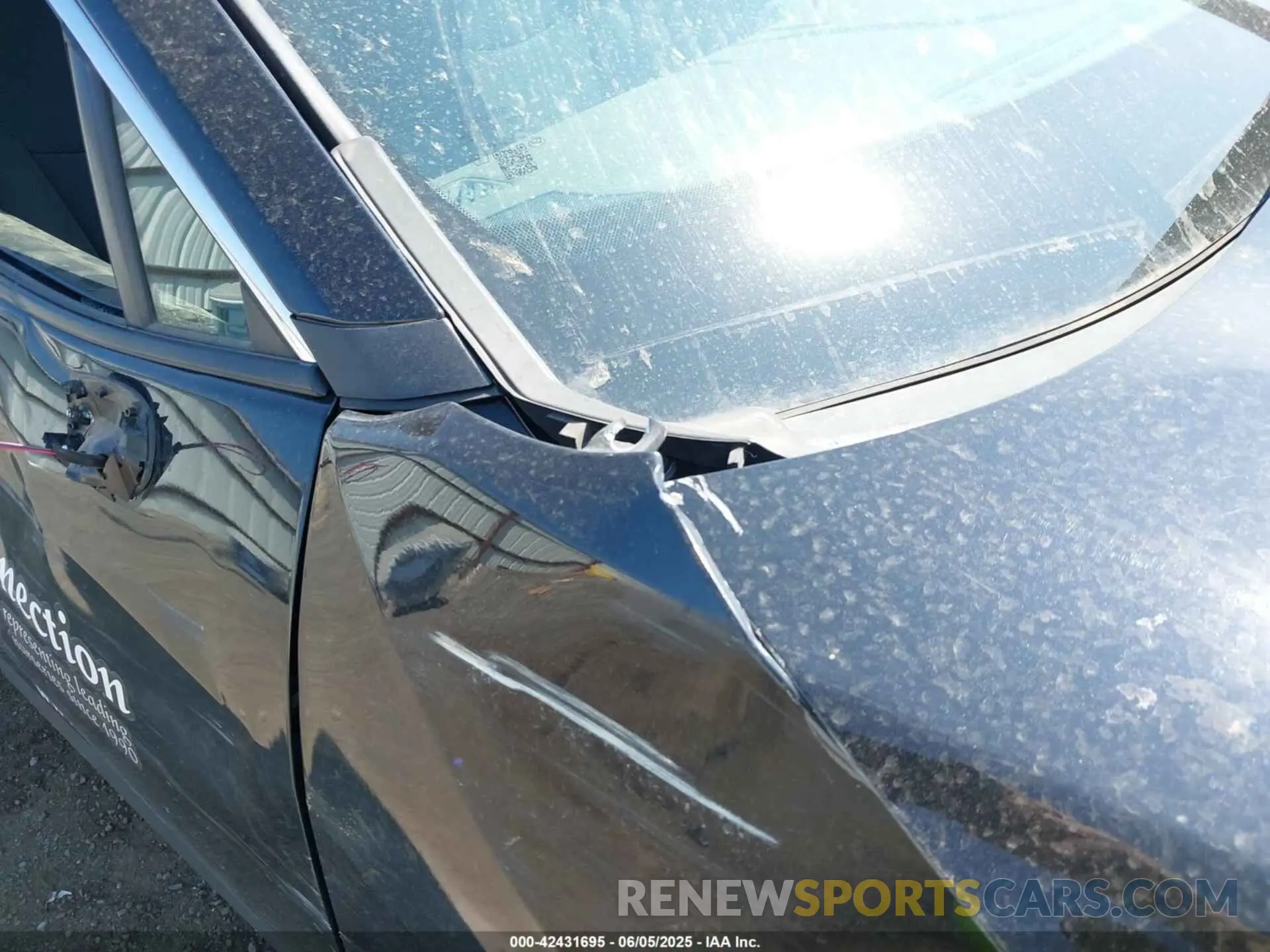 19 Photograph of a damaged car 2T3F1RFV2MC250048 TOYOTA RAV4 2021