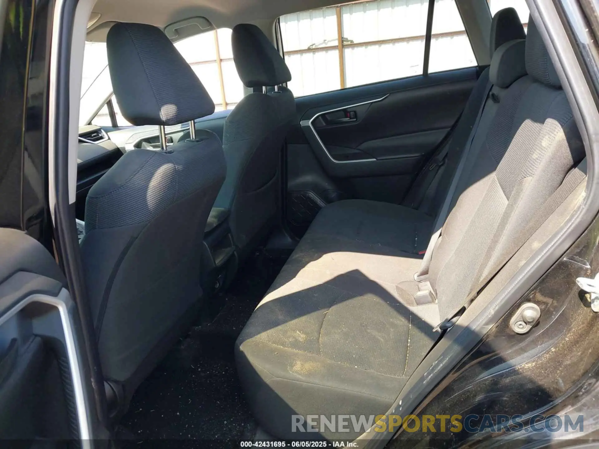 8 Photograph of a damaged car 2T3F1RFV2MC250048 TOYOTA RAV4 2021