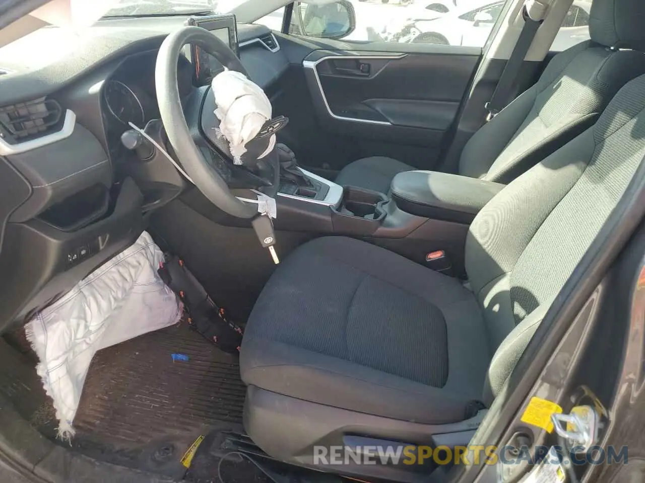 7 Photograph of a damaged car 2T3F1RFV2MW181621 TOYOTA RAV4 2021