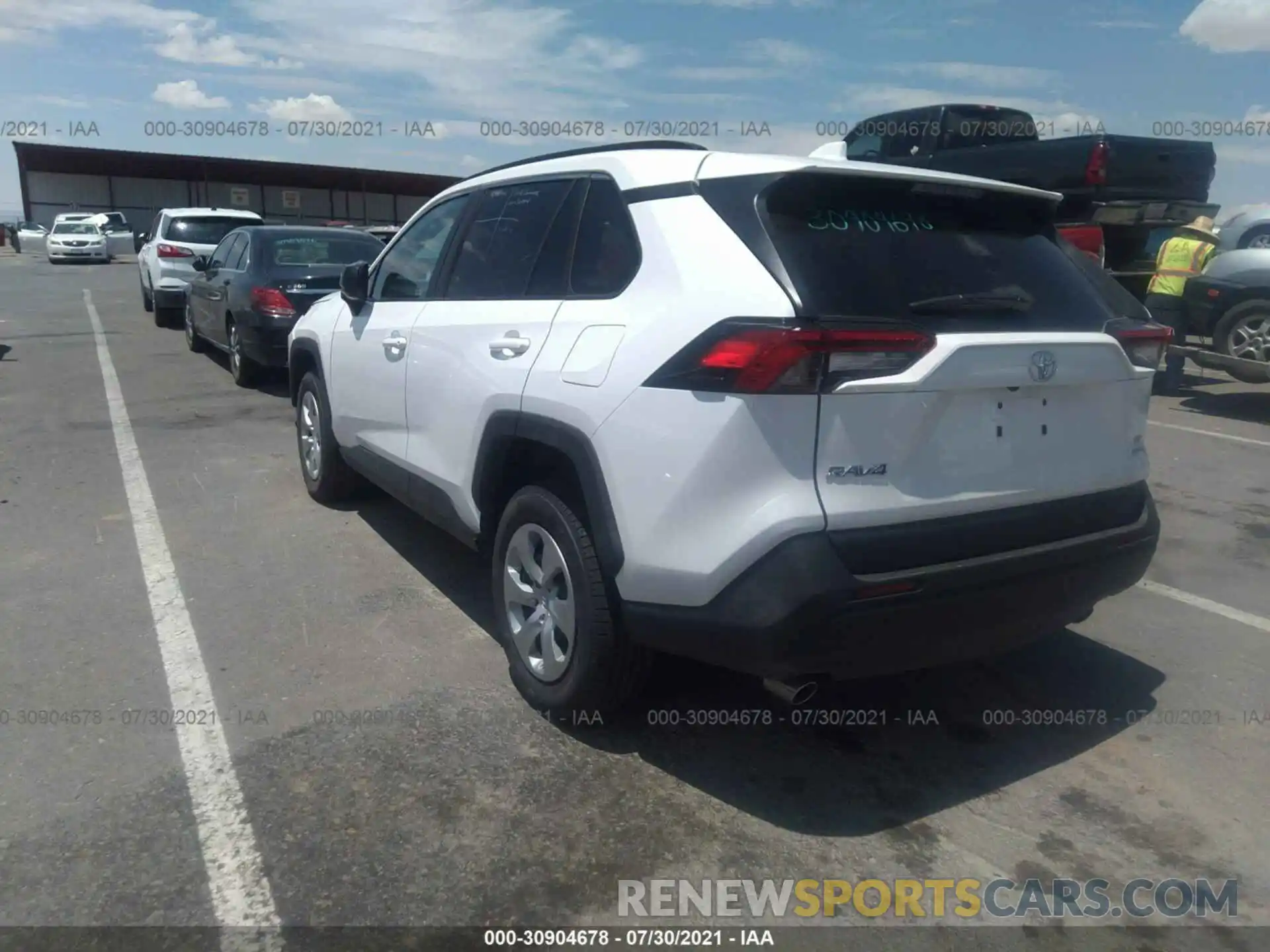 3 Photograph of a damaged car 2T3F1RFV2MW203469 TOYOTA RAV4 2021