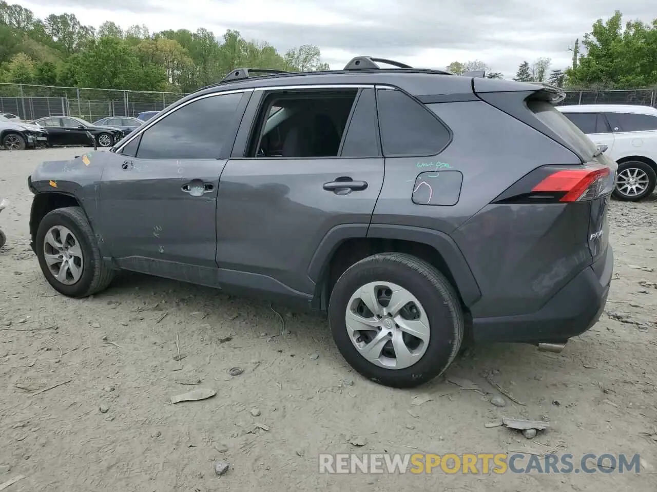 2 Photograph of a damaged car 2T3F1RFV2MW239033 TOYOTA RAV4 2021