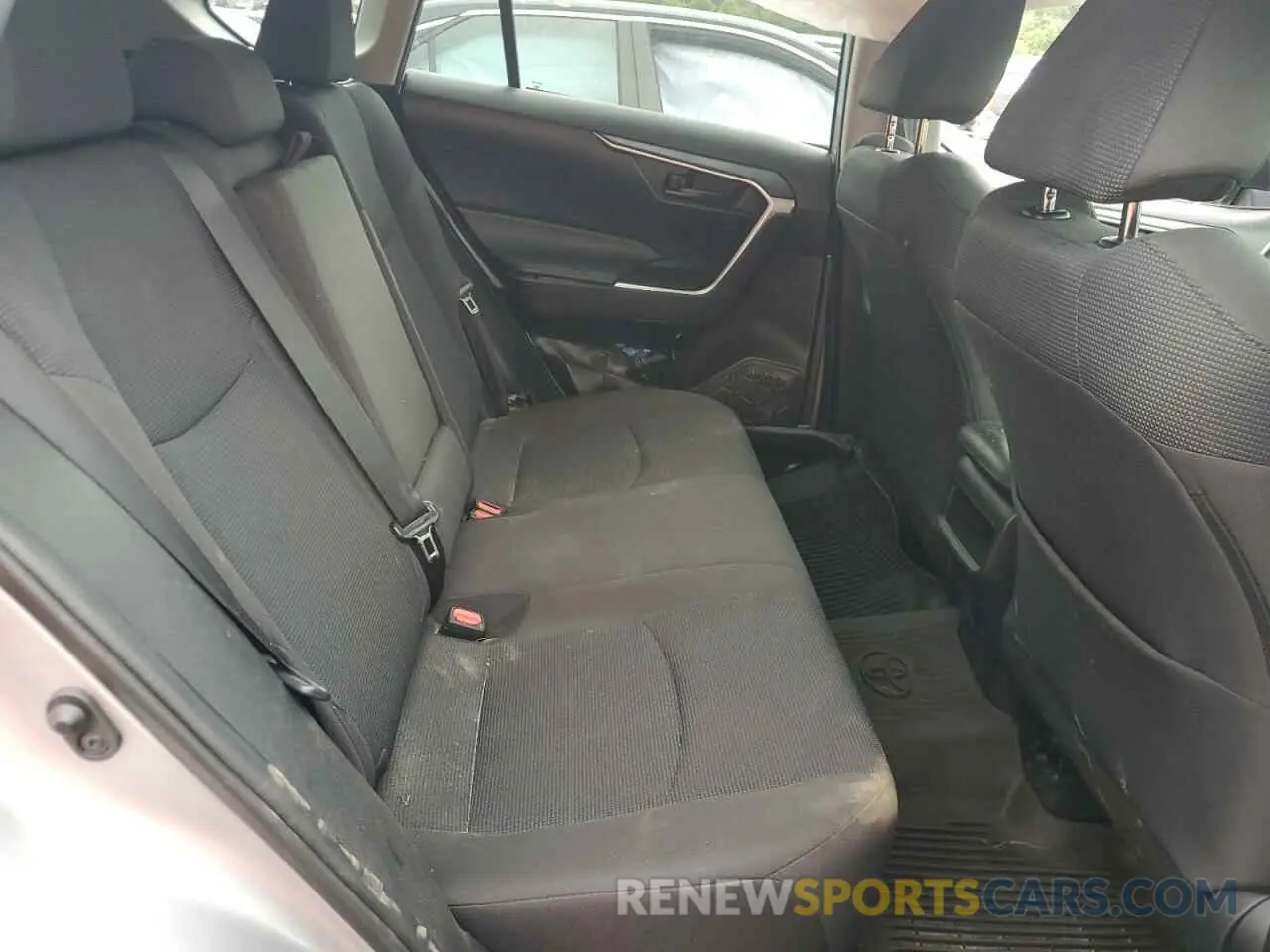 11 Photograph of a damaged car 2T3F1RFV3MC158382 TOYOTA RAV4 2021