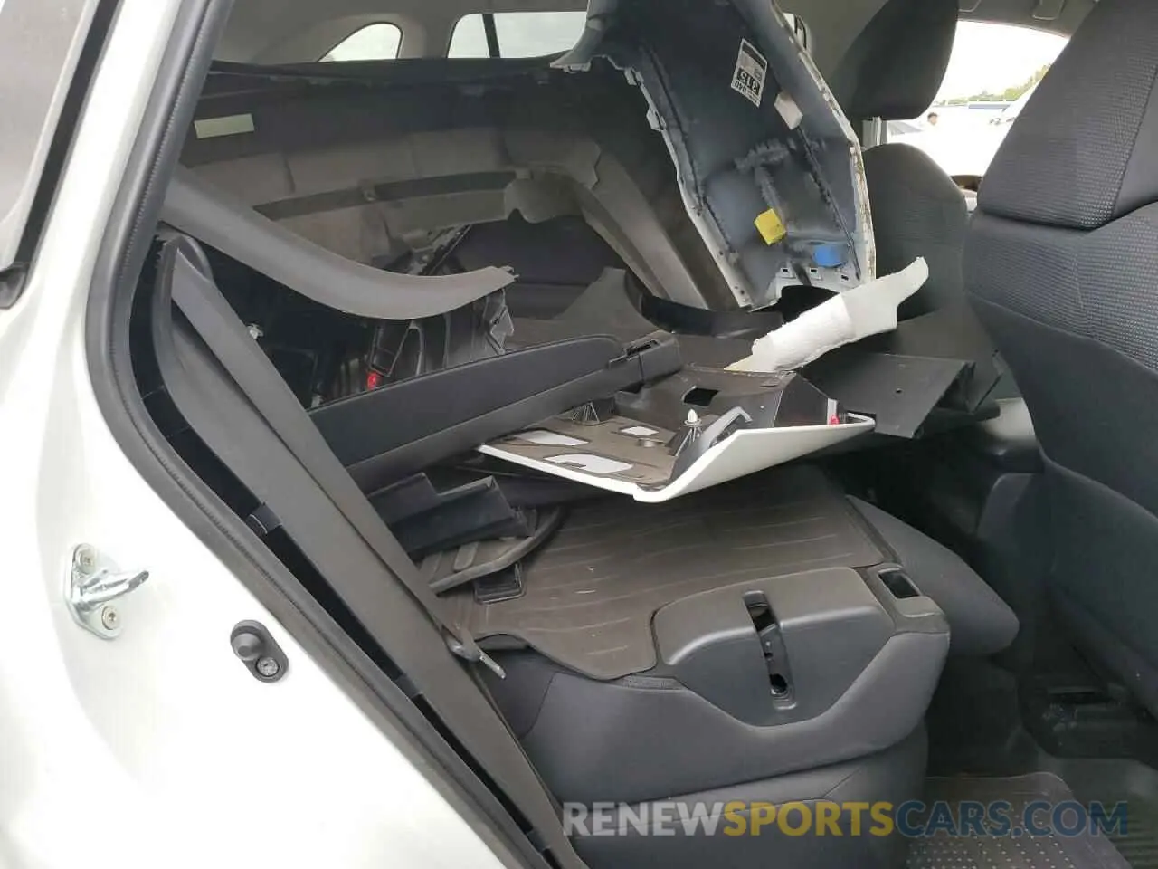10 Photograph of a damaged car 2T3F1RFV3MC216376 TOYOTA RAV4 2021
