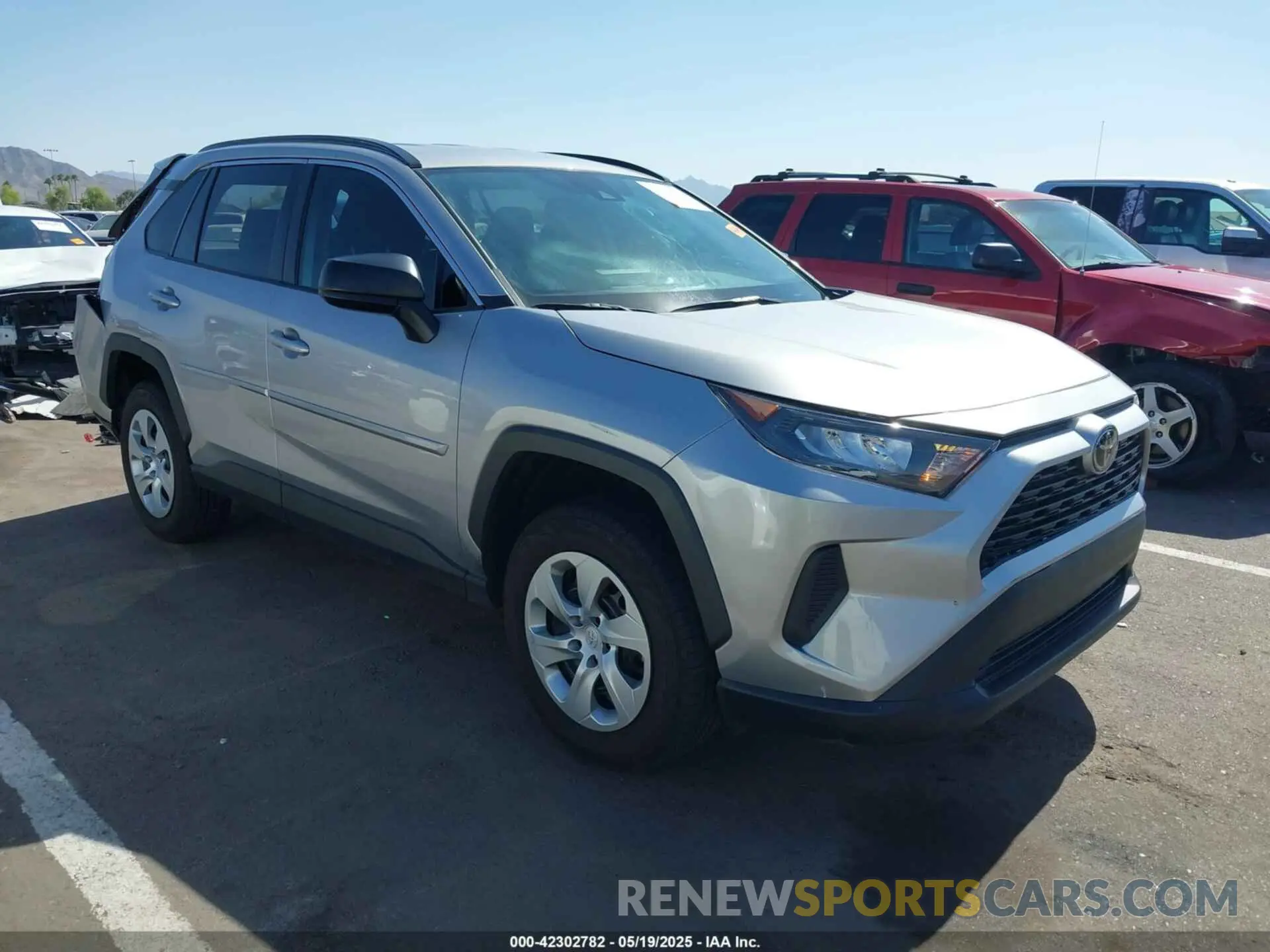1 Photograph of a damaged car 2T3F1RFV3MC255422 TOYOTA RAV4 2021