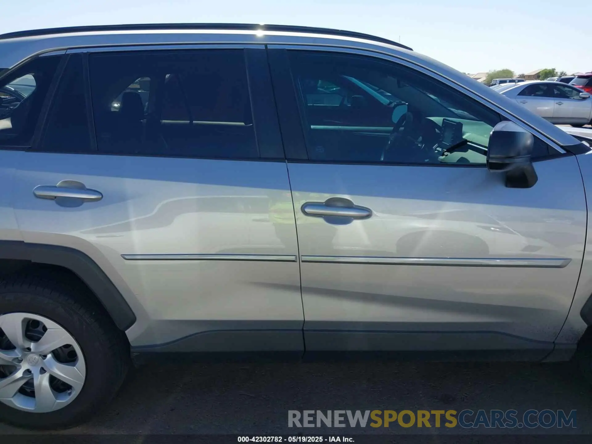 14 Photograph of a damaged car 2T3F1RFV3MC255422 TOYOTA RAV4 2021
