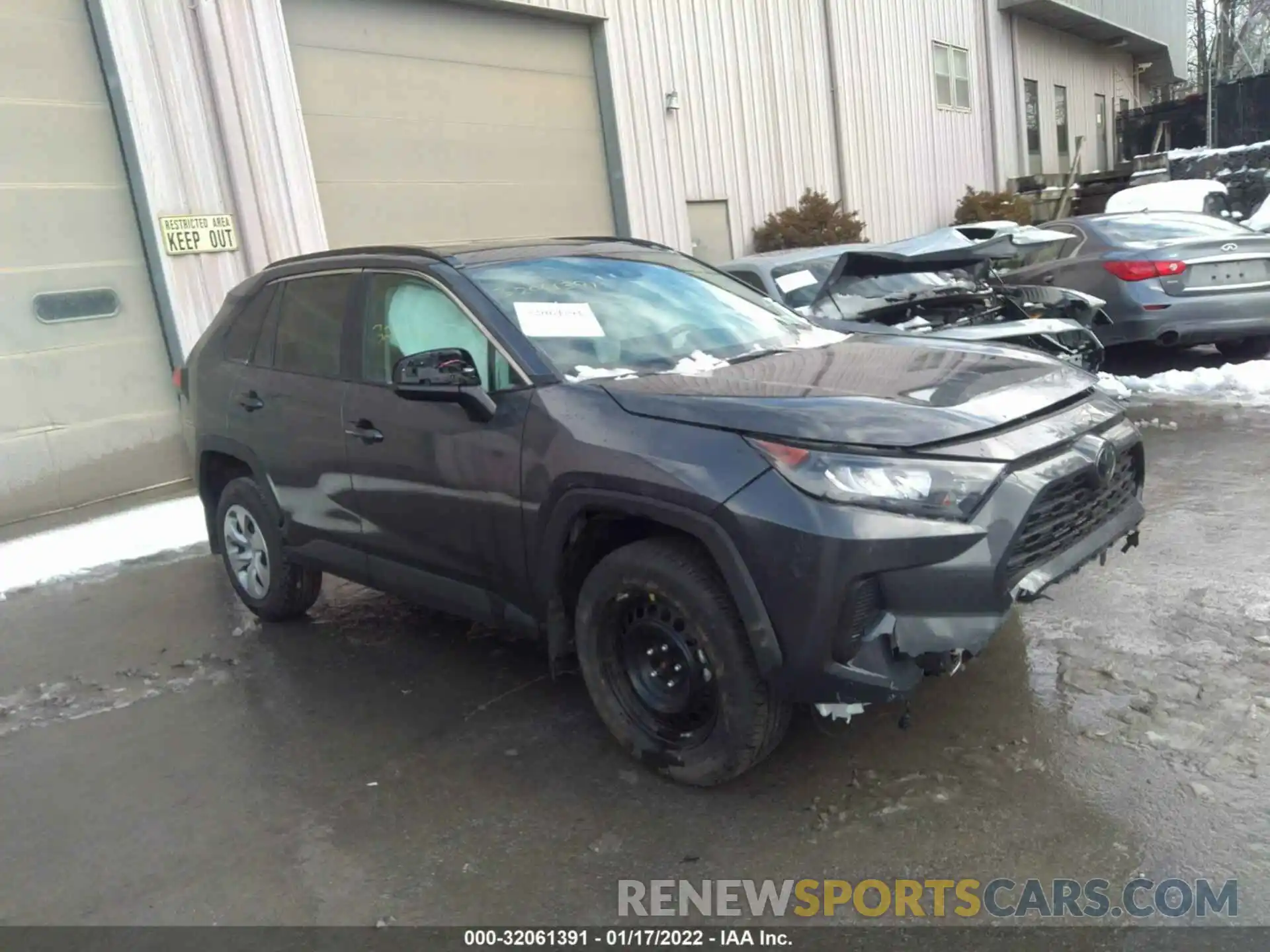 1 Photograph of a damaged car 2T3F1RFV3MW146876 TOYOTA RAV4 2021