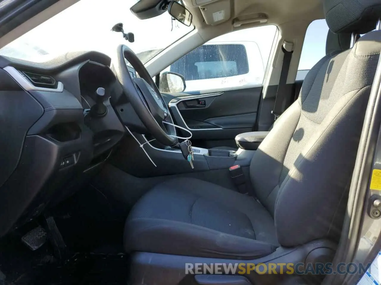 7 Photograph of a damaged car 2T3F1RFV3MW146912 TOYOTA RAV4 2021